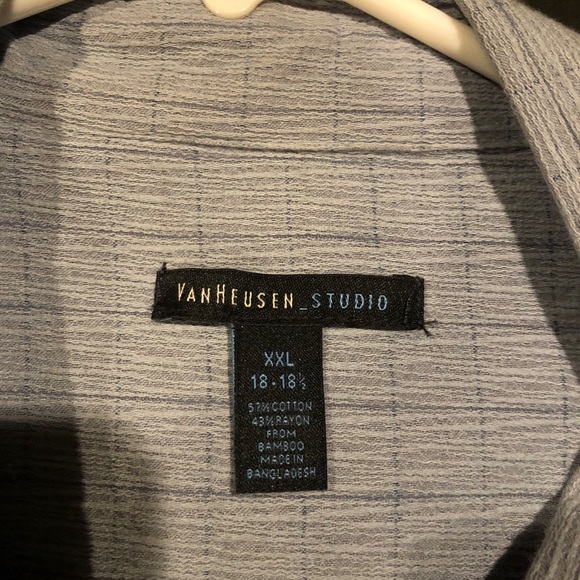 Van Husen shirt. 2xl. Worn a couple times - Picture 2 of 4